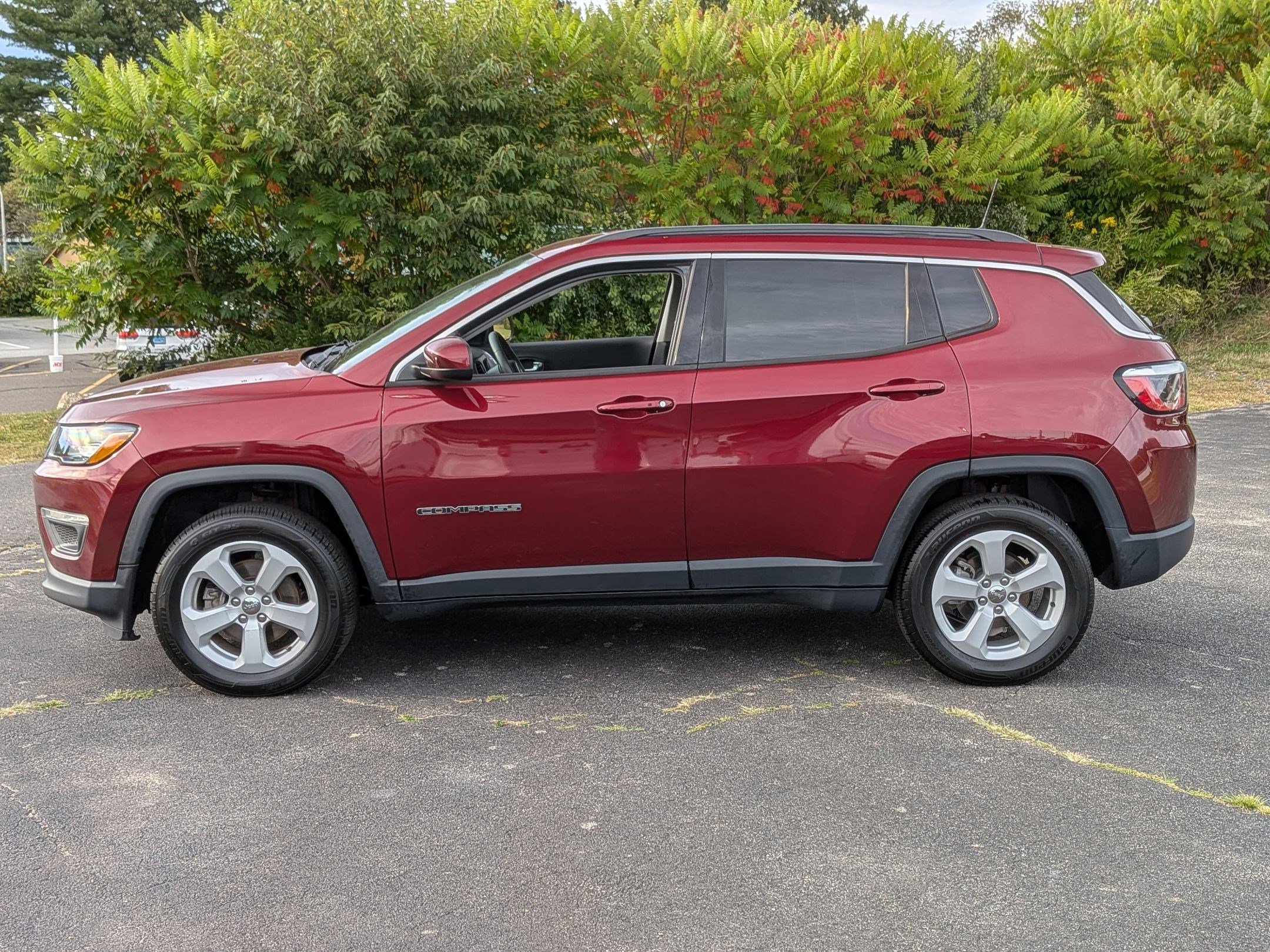 Certified 2021 Jeep Compass Latitude image 7