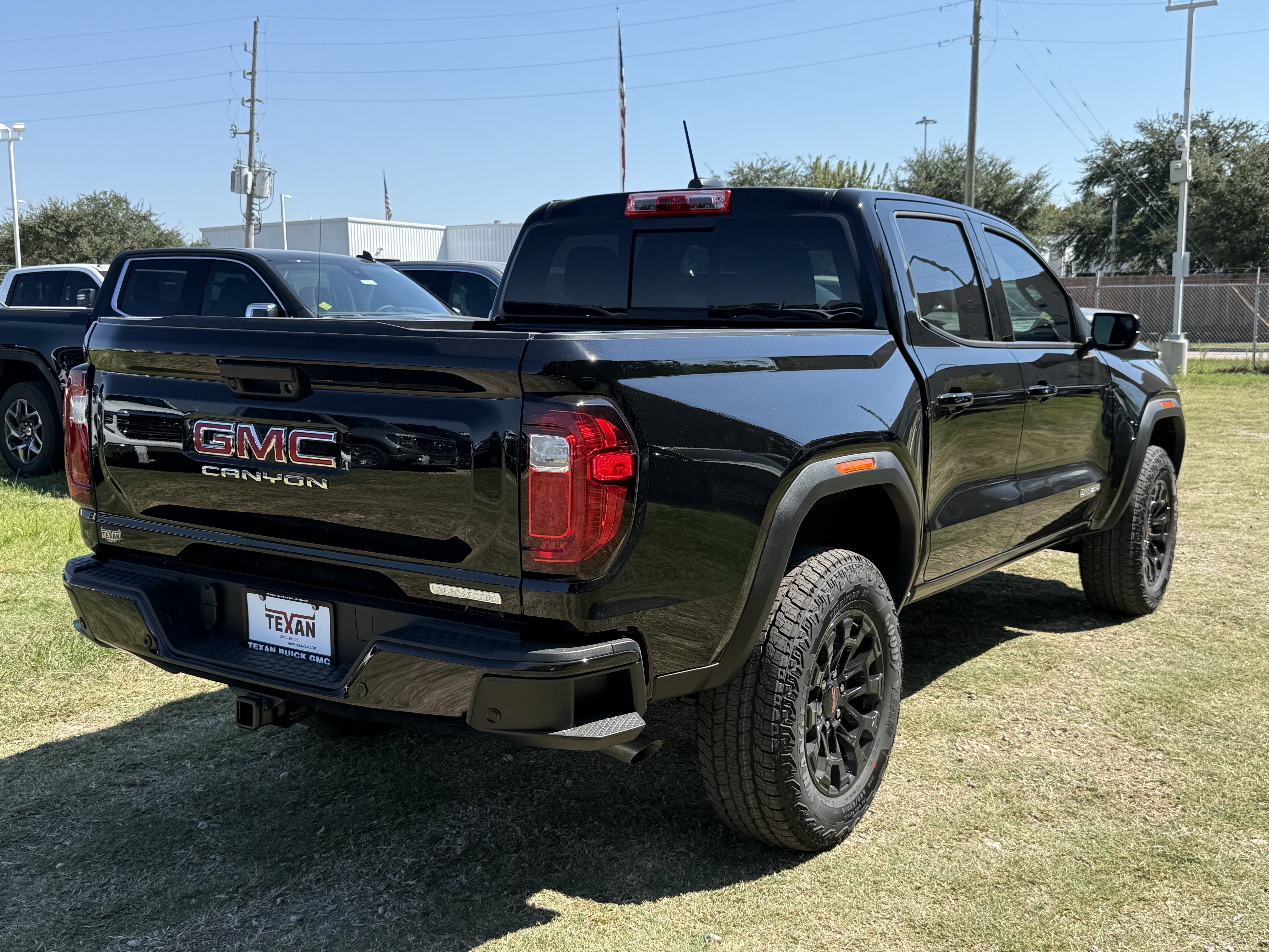New 2026 GMC Canyon Elevation w/ Convenience Package RWD image 5