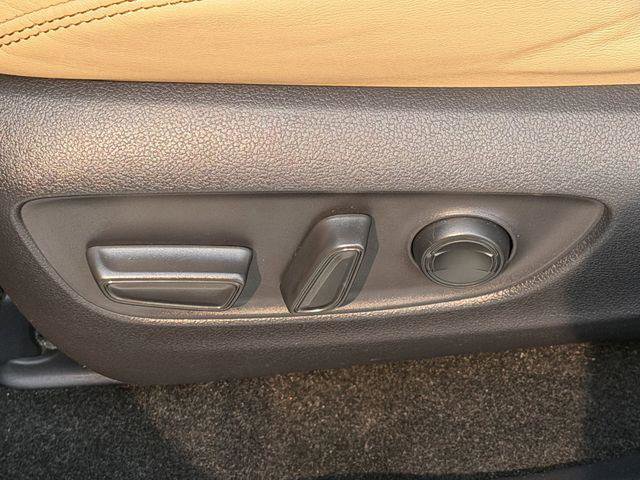 Certified 2019 Toyota RAV4 XLE Premium FWD image 21