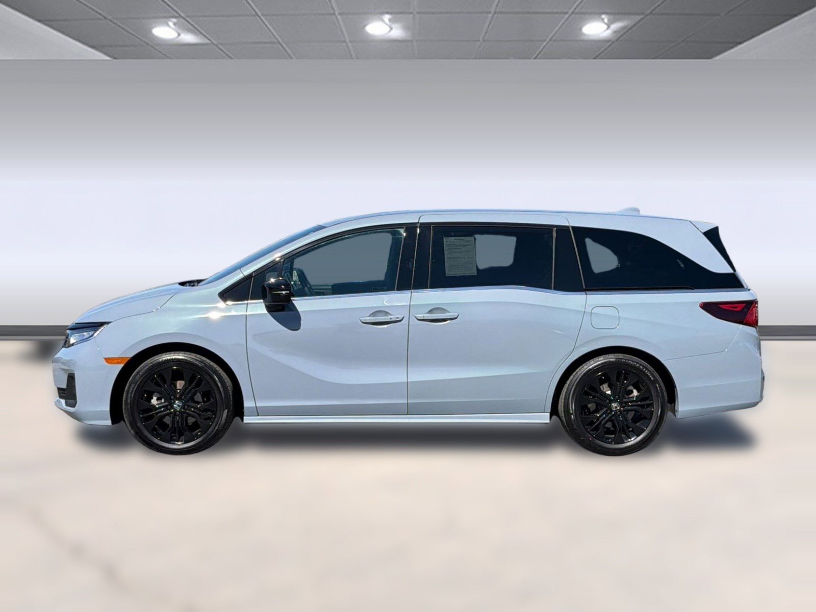 Used 2025 Honda Odyssey Sport-L image 2