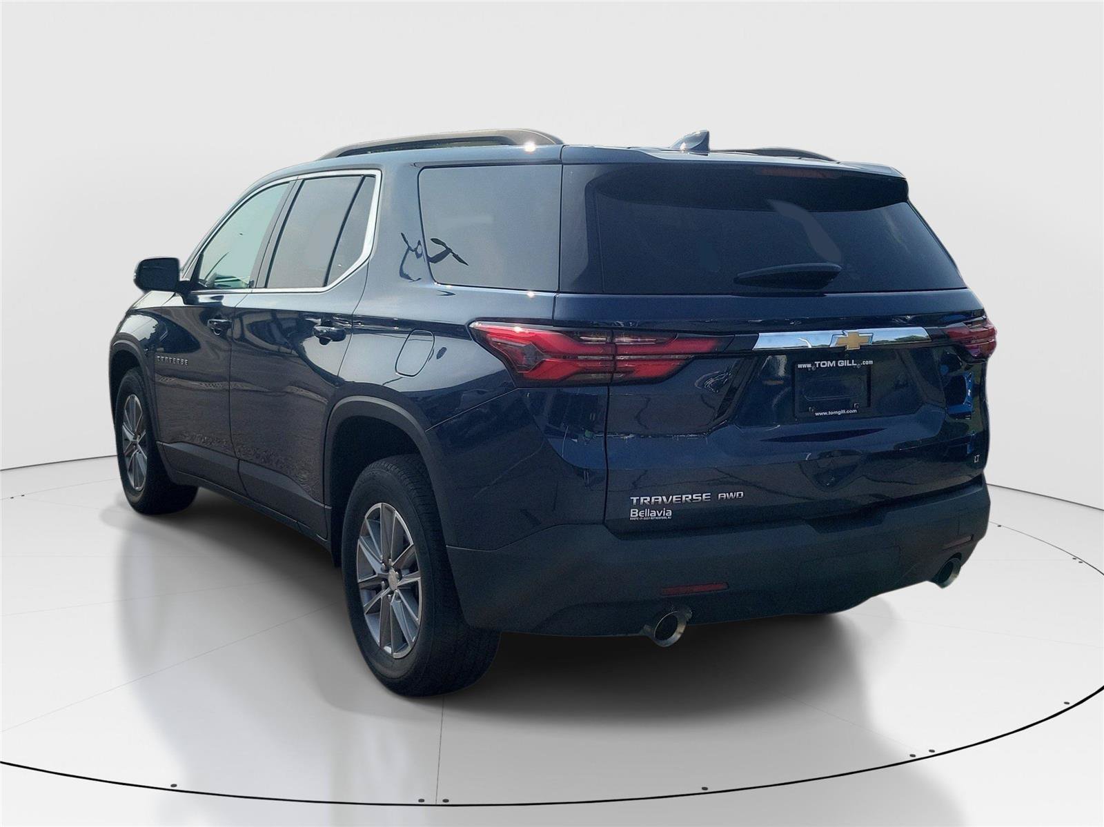 Used 2023 Chevrolet Traverse LT AWD/4WD image 4