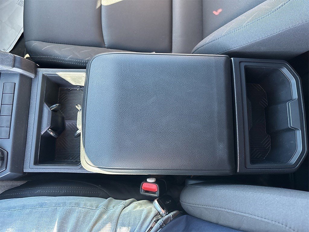 Used 2025 Toyota Tacoma SR image 12