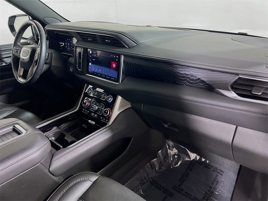 Used 2022 GMC Yukon Denali w/ Advanced Technology Package image 25