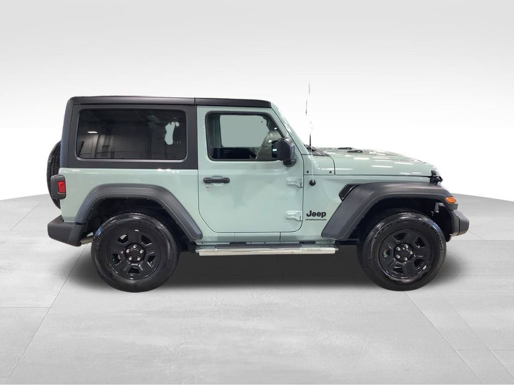 Used 2023 Jeep Wrangler Sport image 11