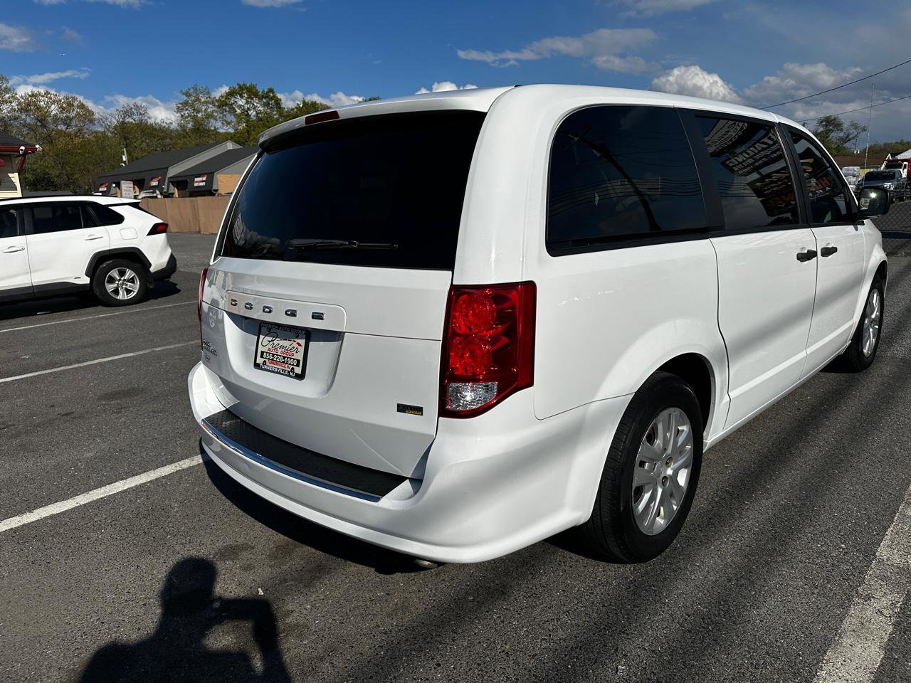 Used 2019 Dodge Grand Caravan SE image 5