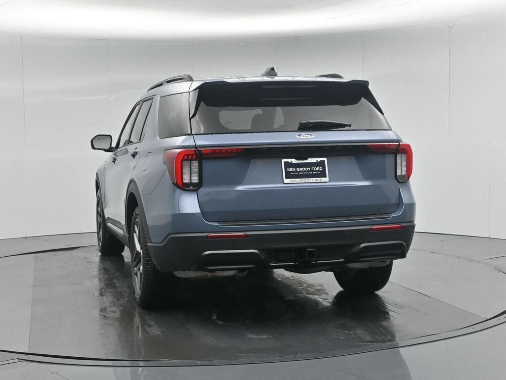 New 2026 Ford Explorer ST-Line w/ ST-Line Street Pack RWD image 28
