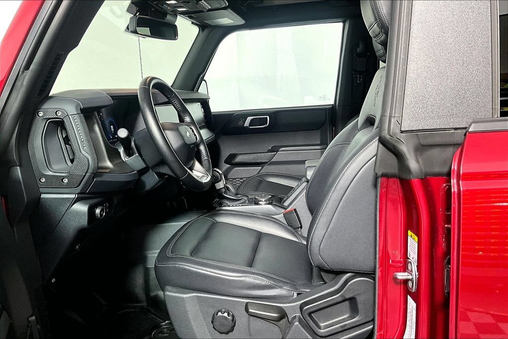 Used 2025 Ford Bronco Badlands AWD/4WD image 13