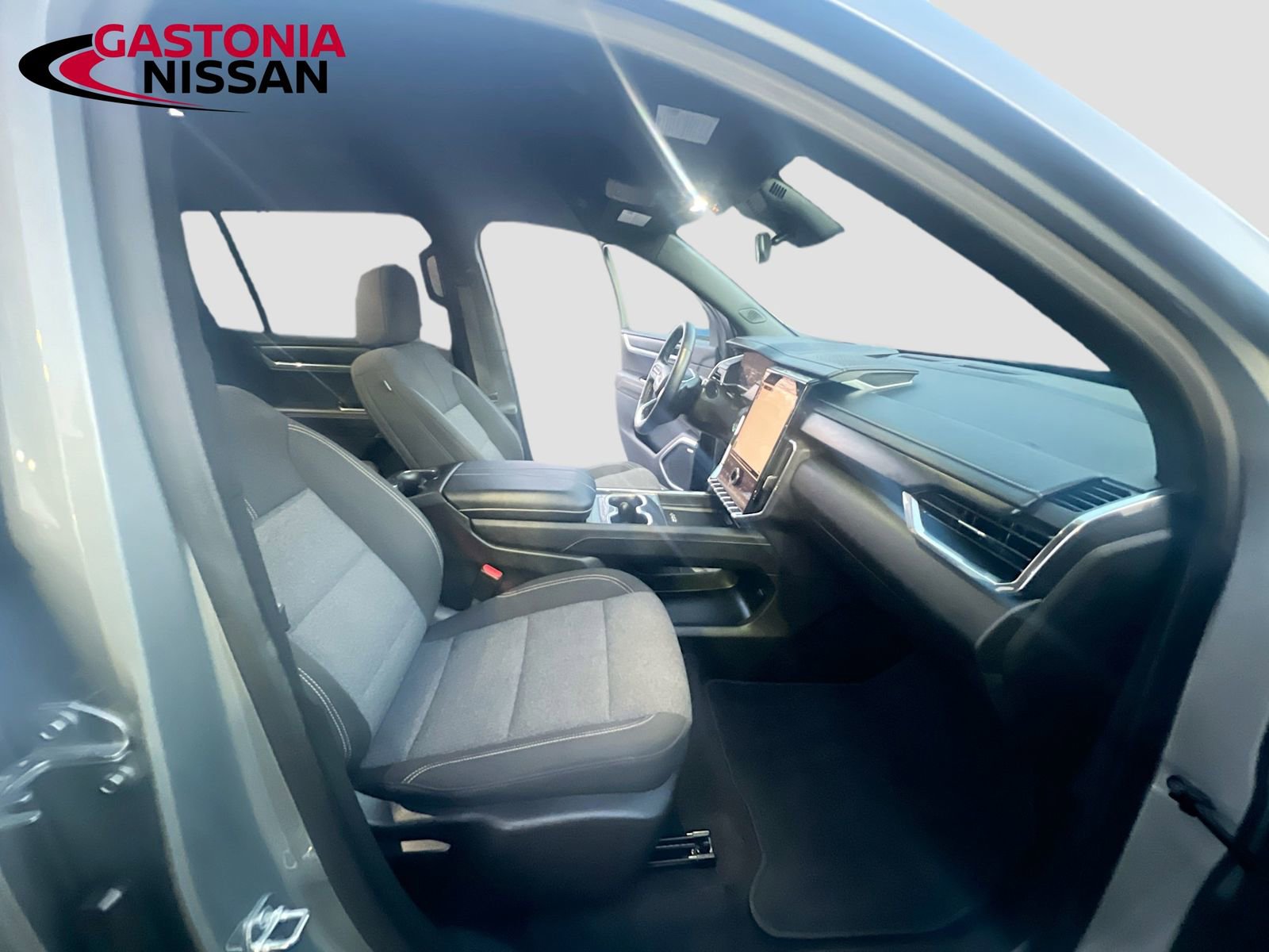 Used 2025 GMC Acadia Elevation image 39