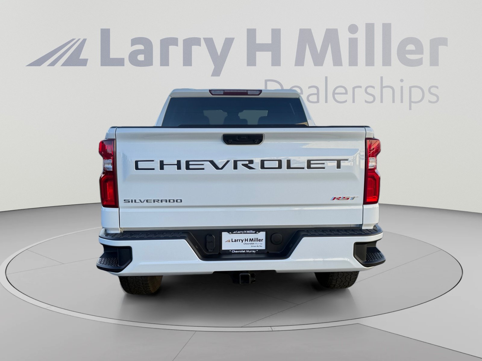 Used 2025 Chevrolet Silverado 1500 RST w/ LPO, Dark Essentials Package AWD/4WD image 4