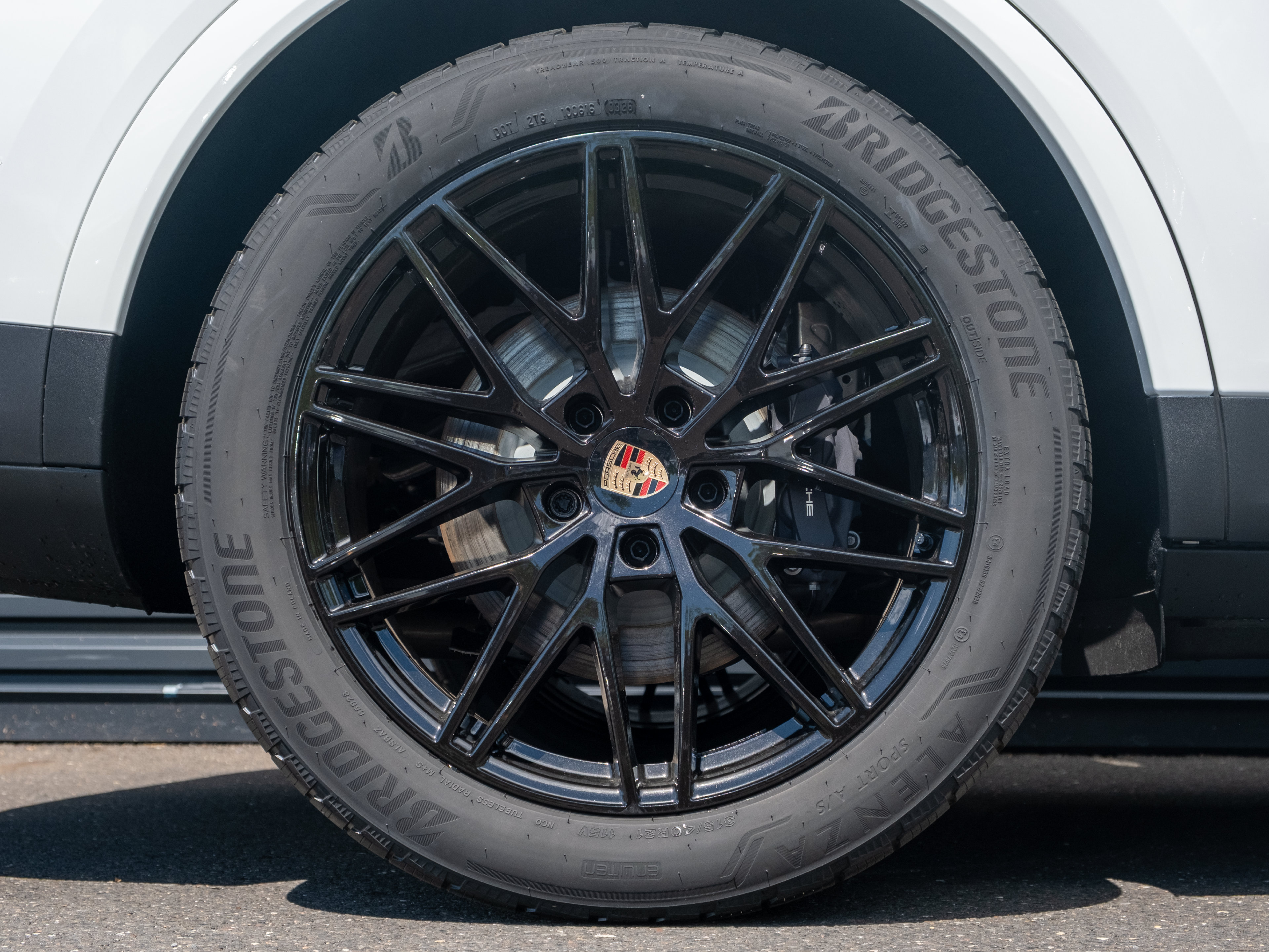 New 2026 Porsche Cayenne AWD/4WD image 14