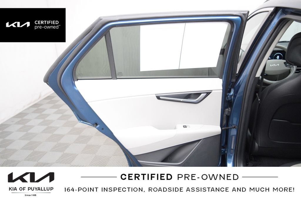 Certified 2023 Kia Niro Wave FWD image 12