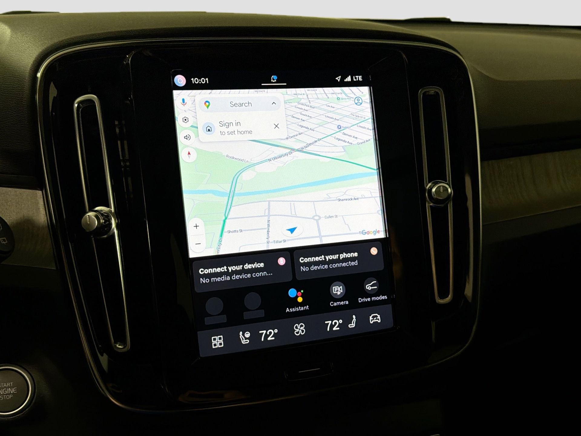 Certified 2023 Volvo XC40 B4 Plus w/ Driver Assist Package image 13