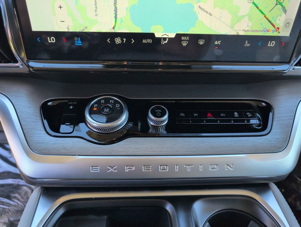 New 2026 Ford Expedition Platinum w/ Driver's Package image 25