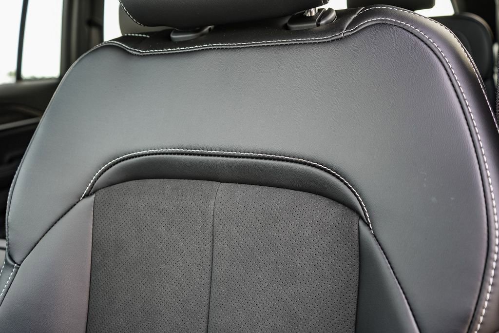 New 2026 Jeep Grand Cherokee Altitude image 25