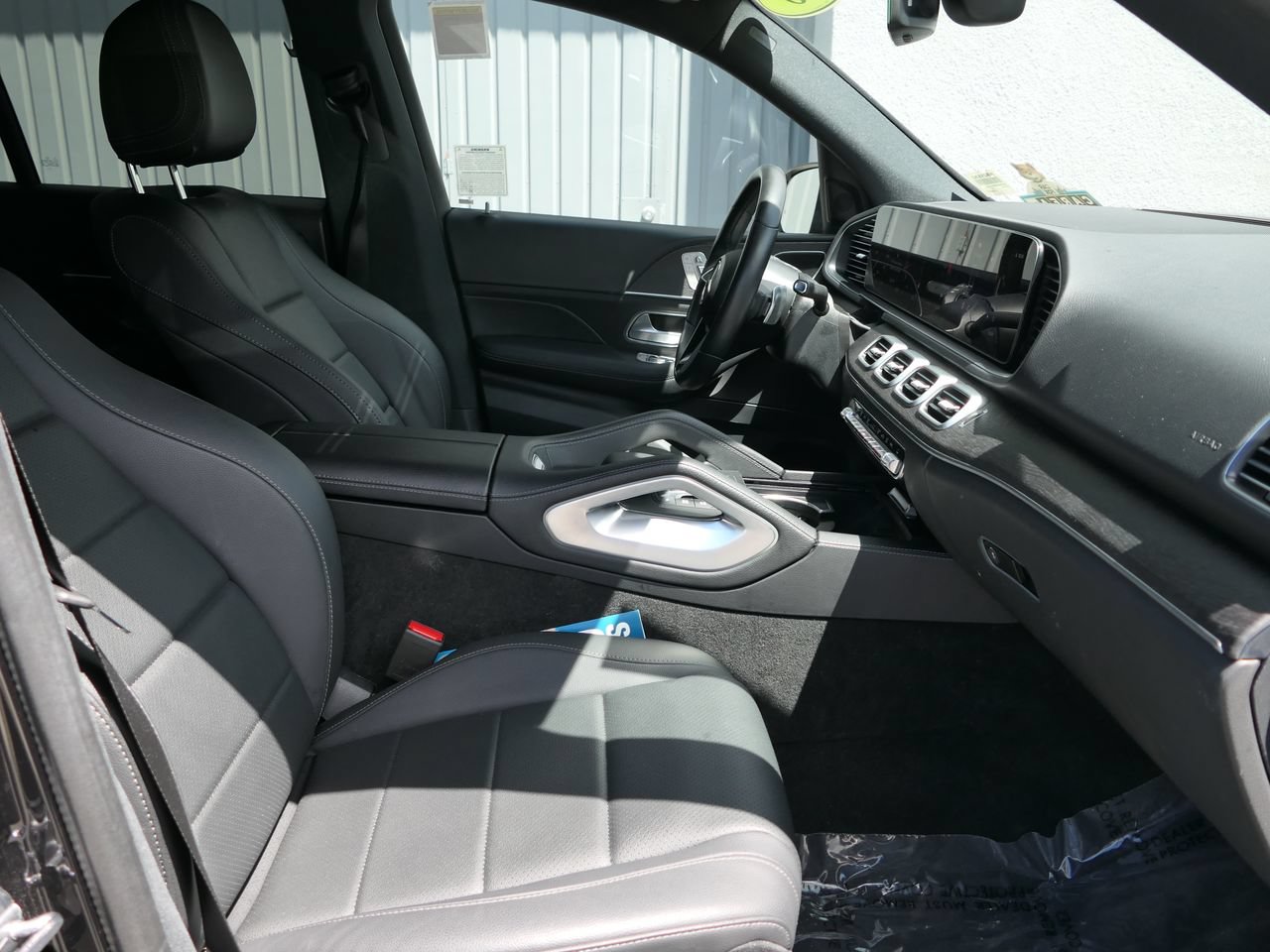 Used 2025 Mercedes-Benz GLE 450 4MATIC image 25