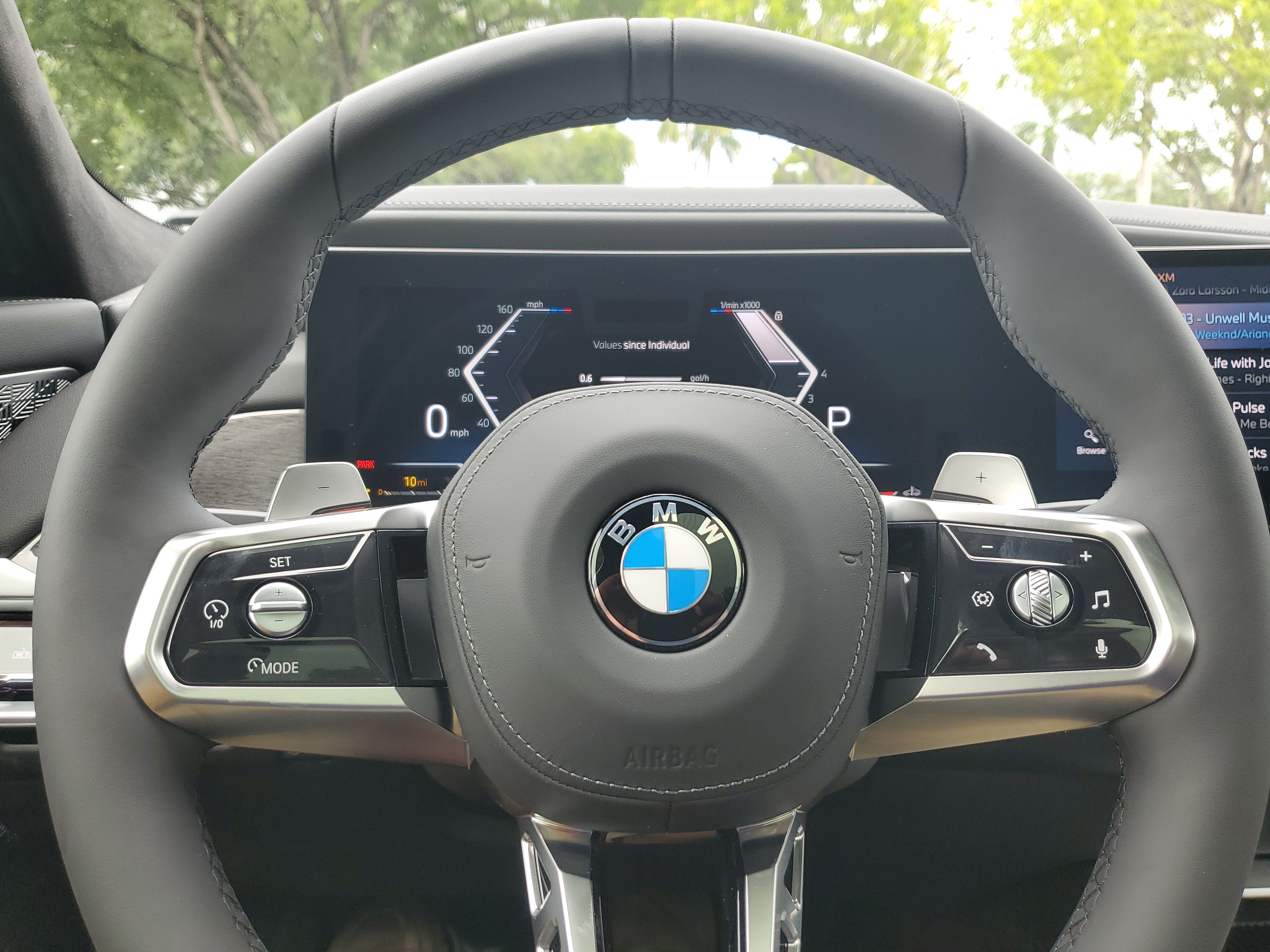 New 2026 BMW 760i xDrive w/ Executive Package AWD/4WD image 23