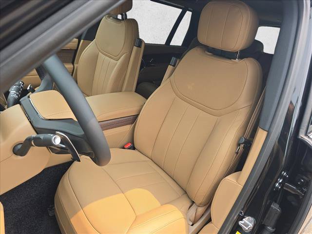 New 2026 Land Rover Range Rover Long Wheelbase SE AWD/4WD image 16