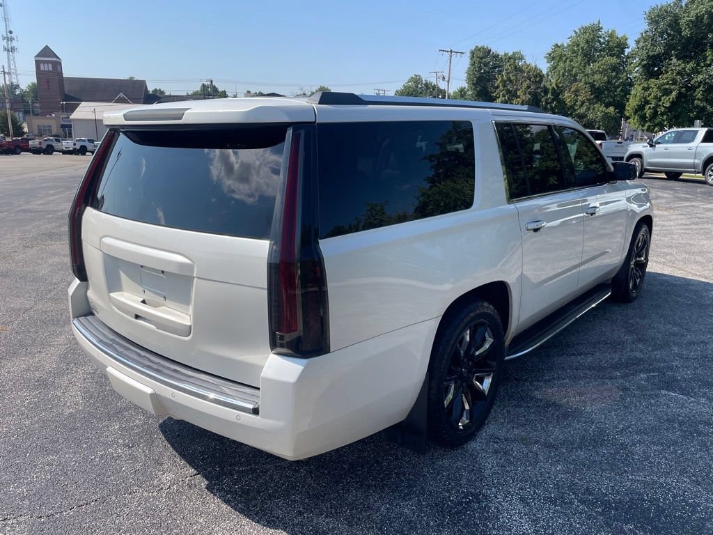 Used 2015 Chevrolet Suburban LTZ AWD/4WD image 5