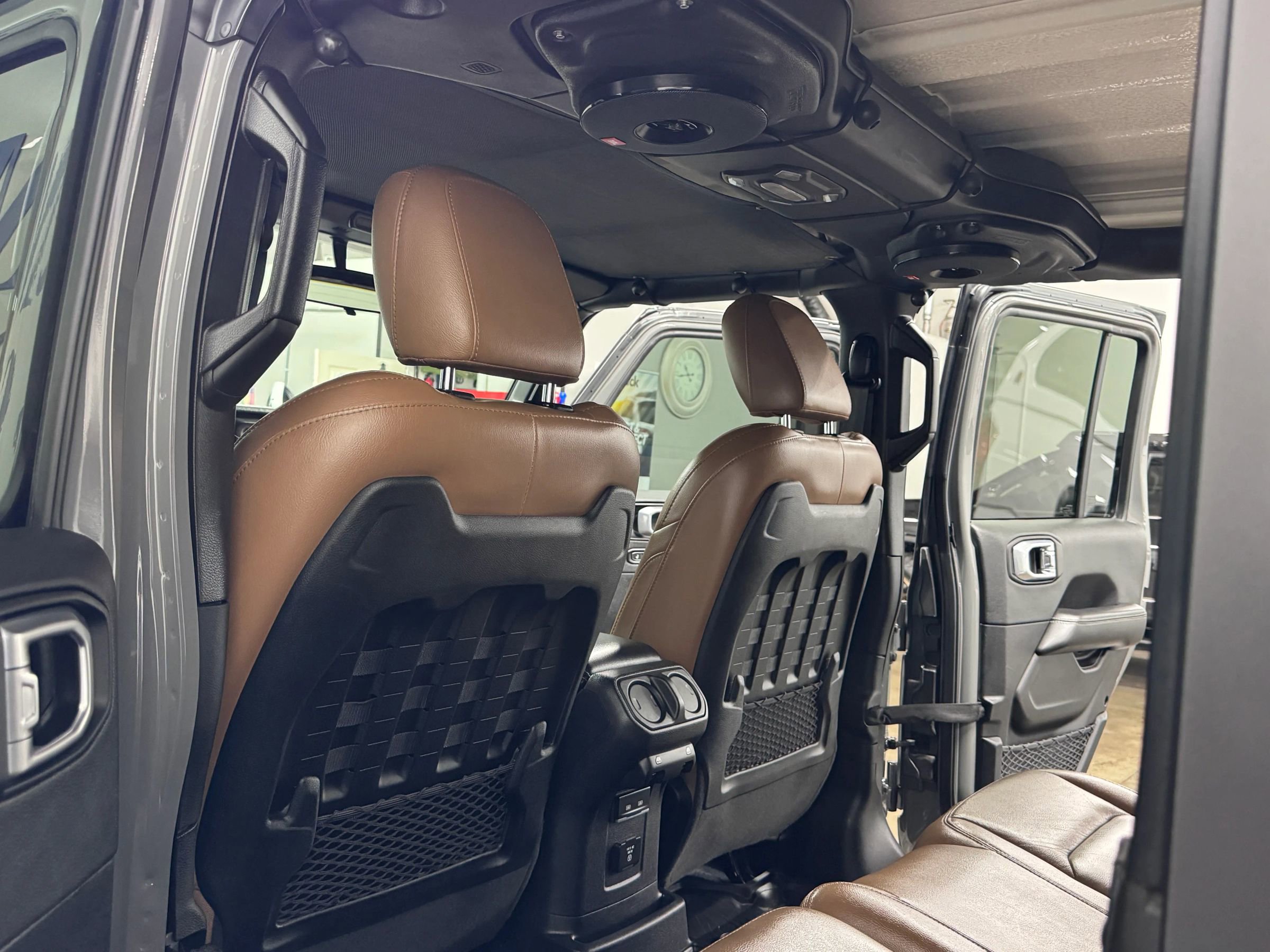 Used 2021 Jeep Wrangler Unlimited Rubicon AWD/4WD image 37
