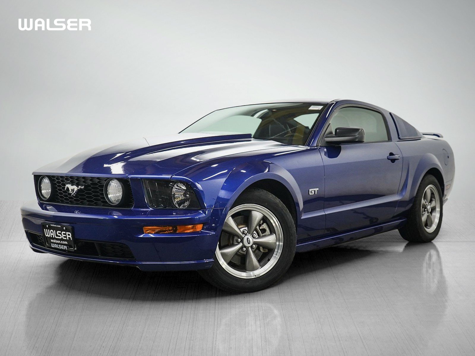 Used 2005 Ford Mustang GT Premium RWD image 1