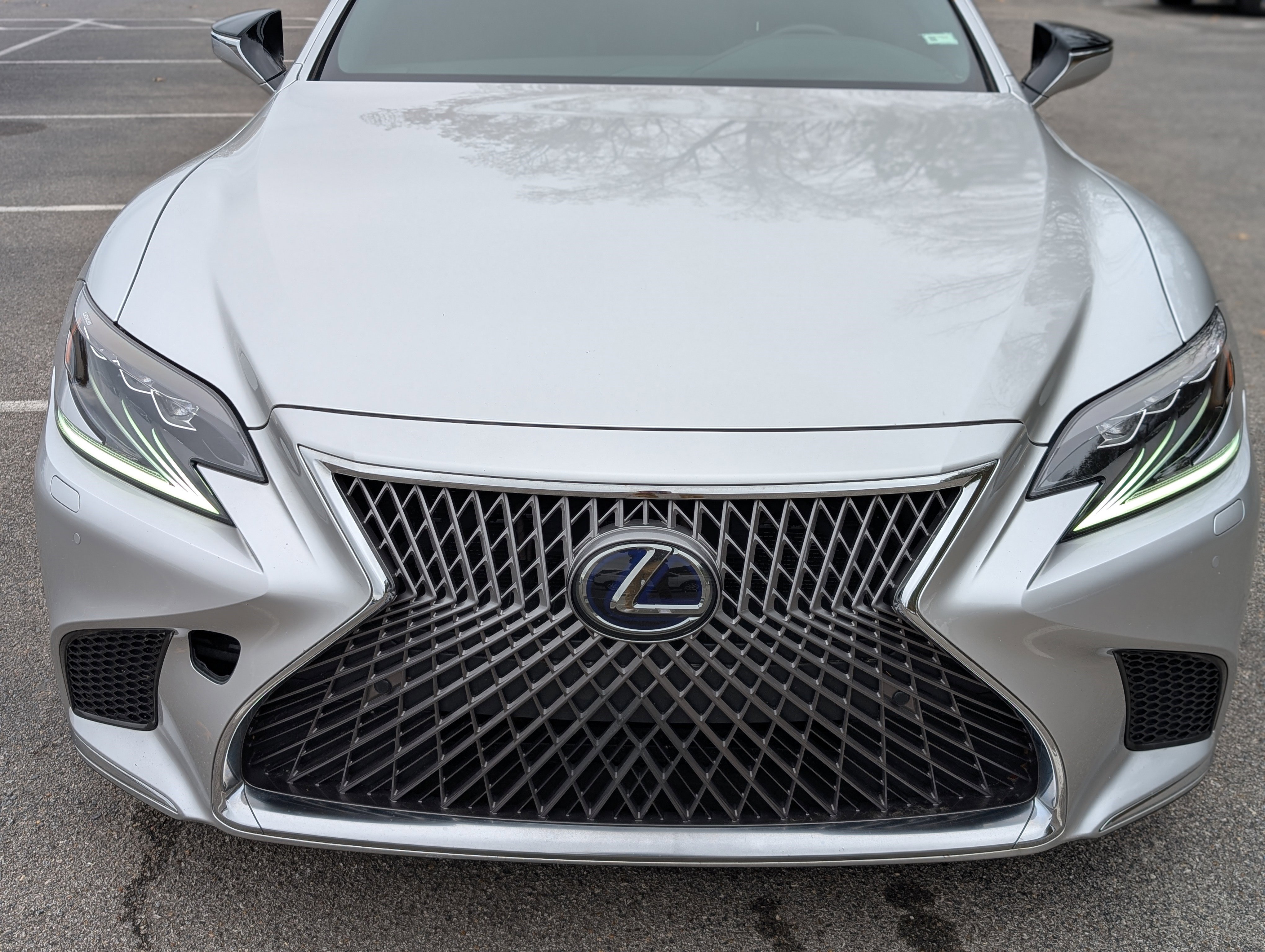 Used 2019 Lexus LS 500h AWD image 12