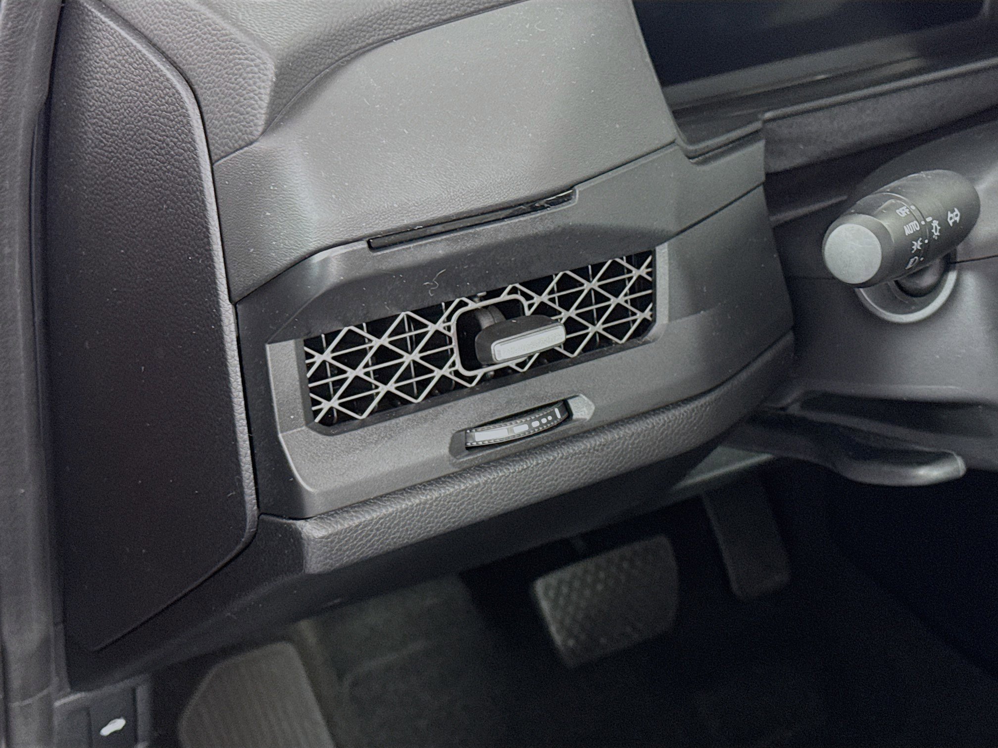 Certified 2024 Honda Accord EX image 10