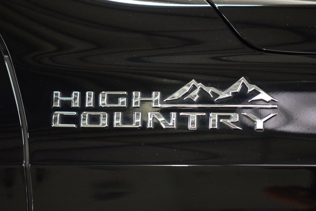 Used 2023 Chevrolet Tahoe High Country AWD/4WD image 16