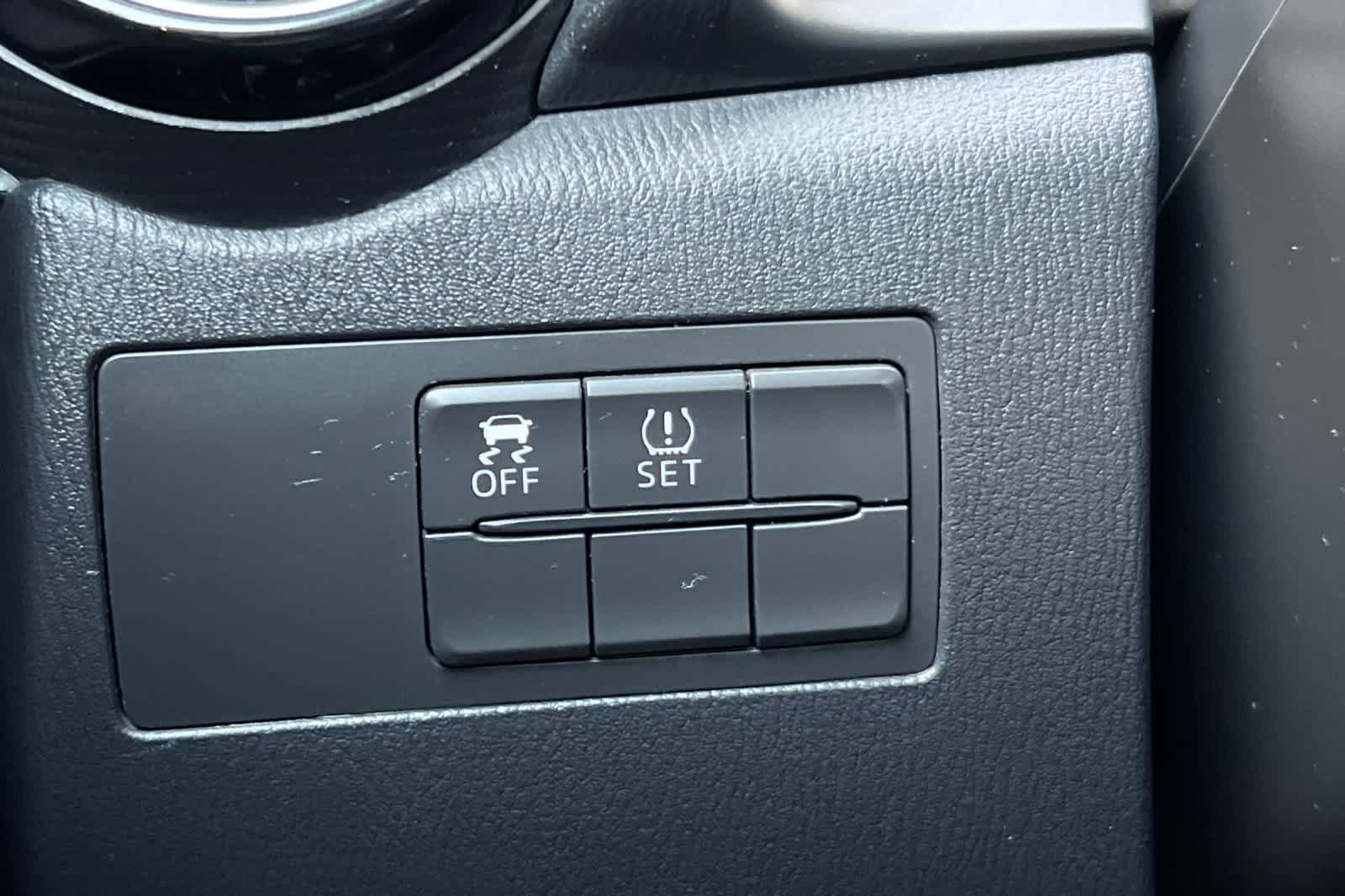 Used 2018 Toyota Yaris iA FWD image 28