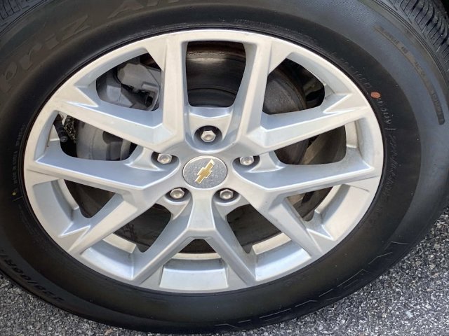 Used 2024 Chevrolet Equinox LT FWD image 30