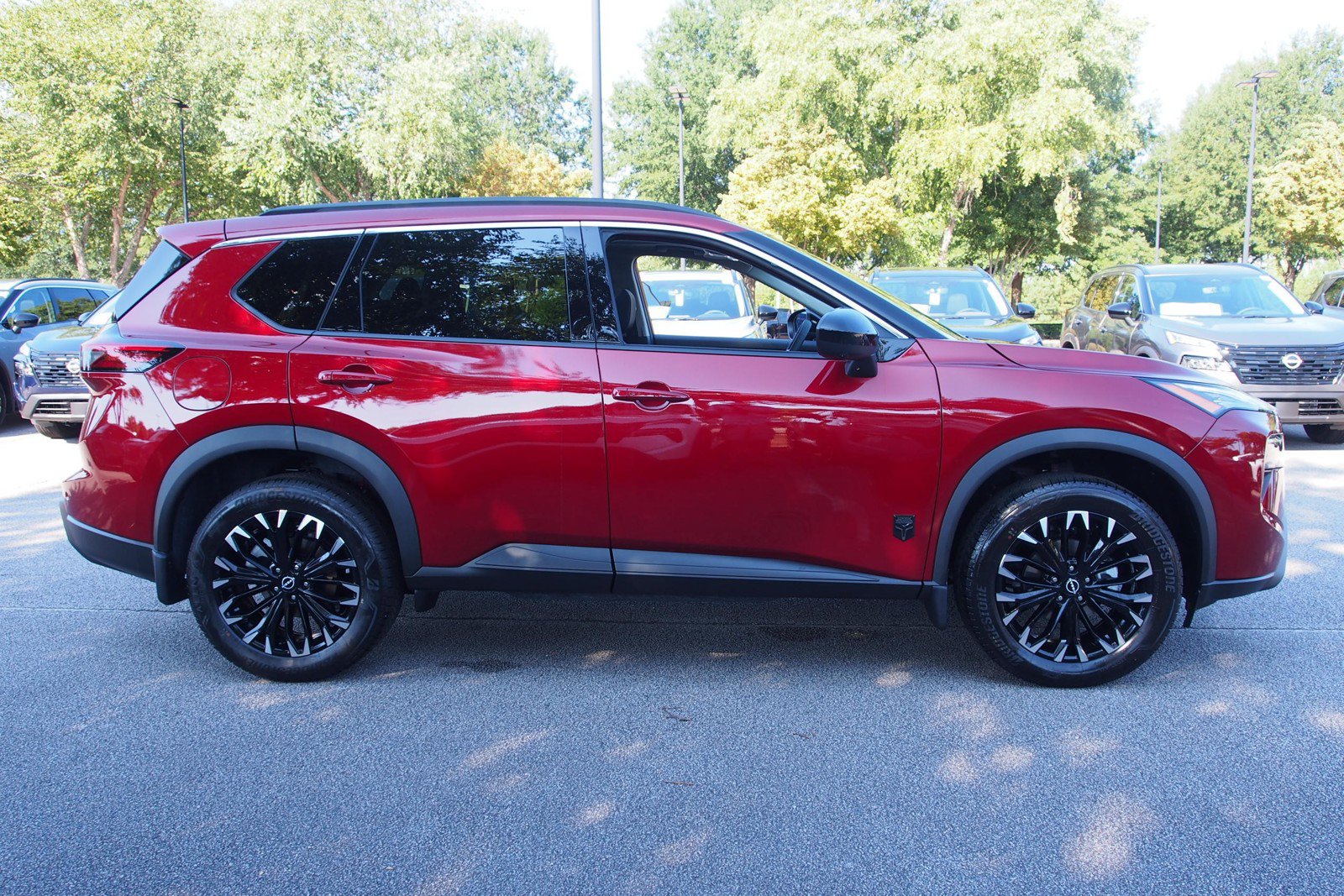 New 2026 Nissan Rogue Dark Armor FWD image 8