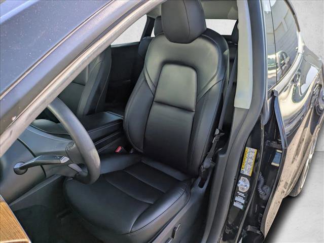 Used 2024 Tesla Model Y Long Range AWD/4WD image 16