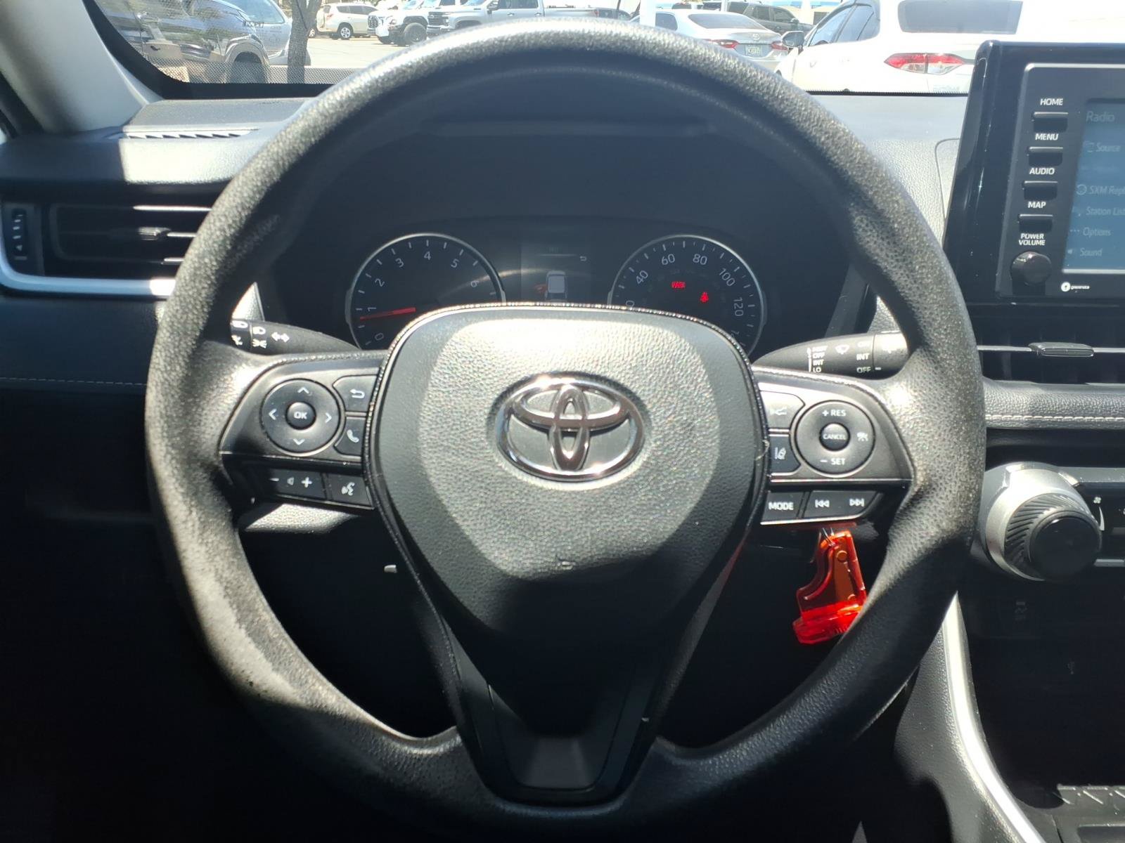 Used 2021 Toyota RAV4 LE w/ Carpet Mat Package (TMS) FWD image 12