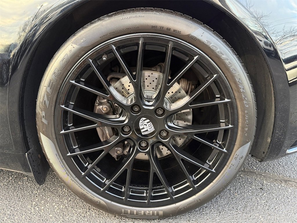 Used 2017 Porsche 911 Carrera image 16