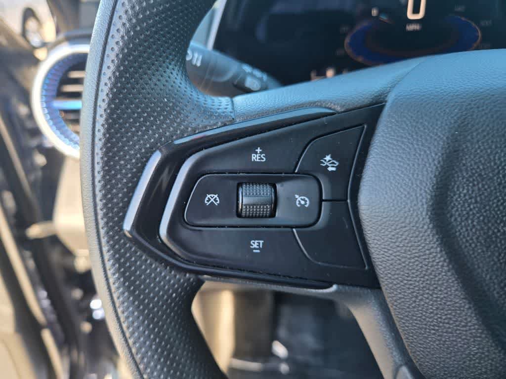 Used 2024 Chevrolet Trax LT FWD image 21