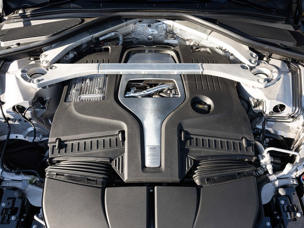 Used 2021 Aston Martin DBX AWD/4WD image 71