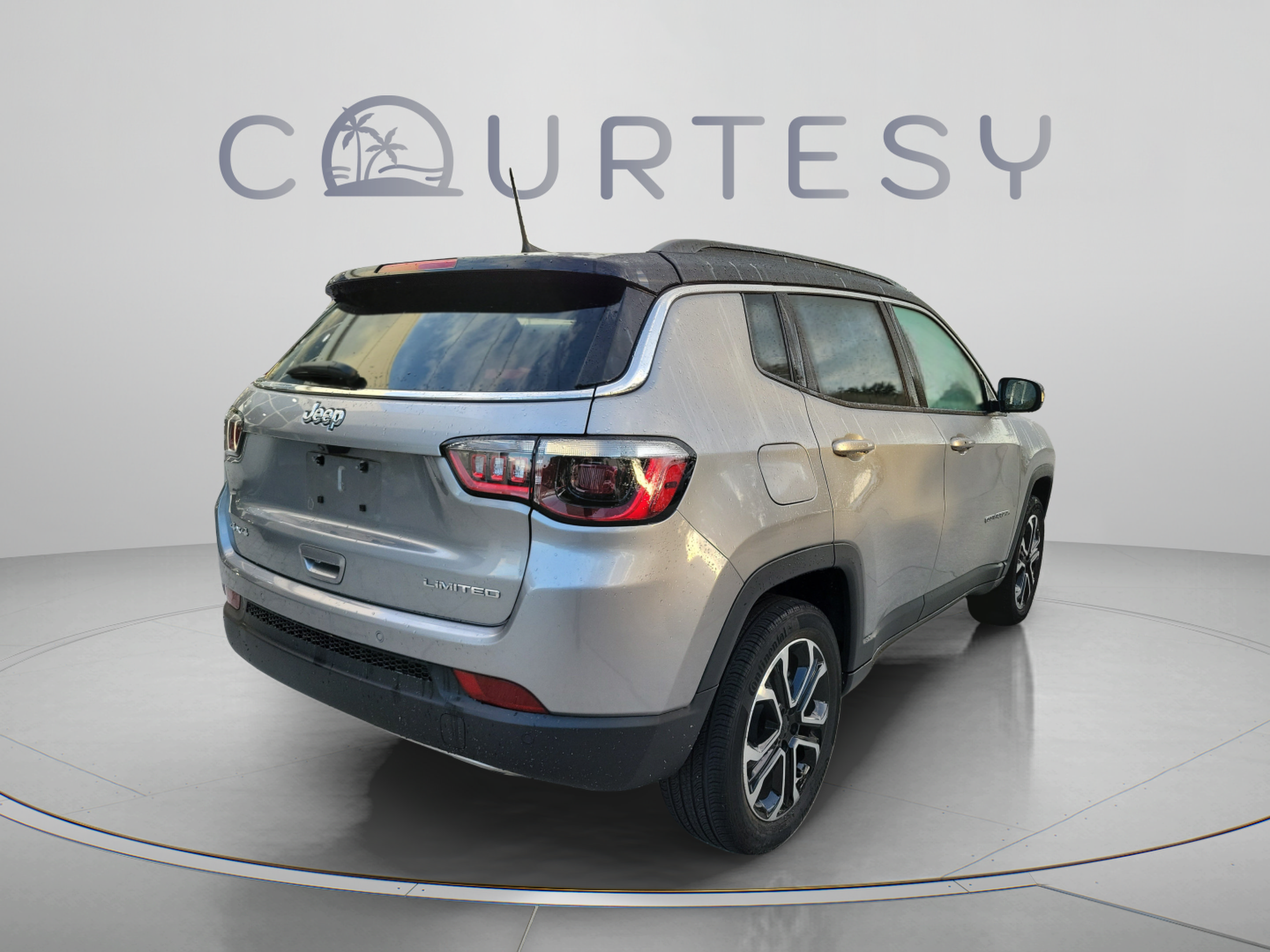 Certified 2023 Jeep Compass Limited w/ Sun and Sound Group AWD/4WD image 3