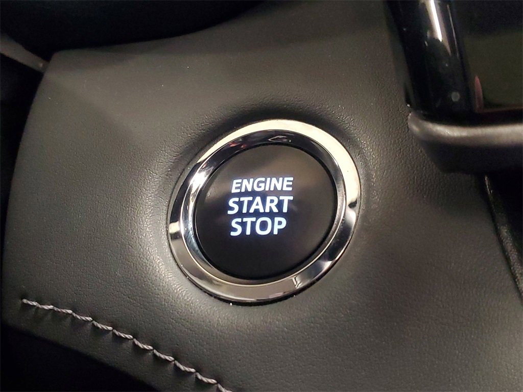 Used 2023 Toyota Highlander Limited image 32