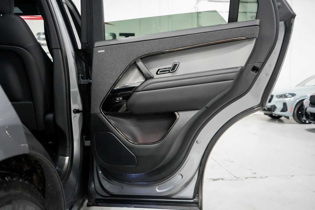 Used 2023 Land Rover Range Rover Sport SE Dynamic image 23
