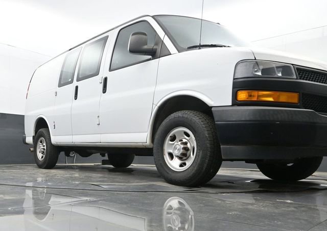 Used 2020 Chevrolet Express 2500 w/ Driver Convenience Package image 9