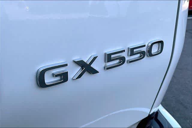 Used 2024 Lexus GX 550 w/ Cold Area Package AWD/4WD image 25