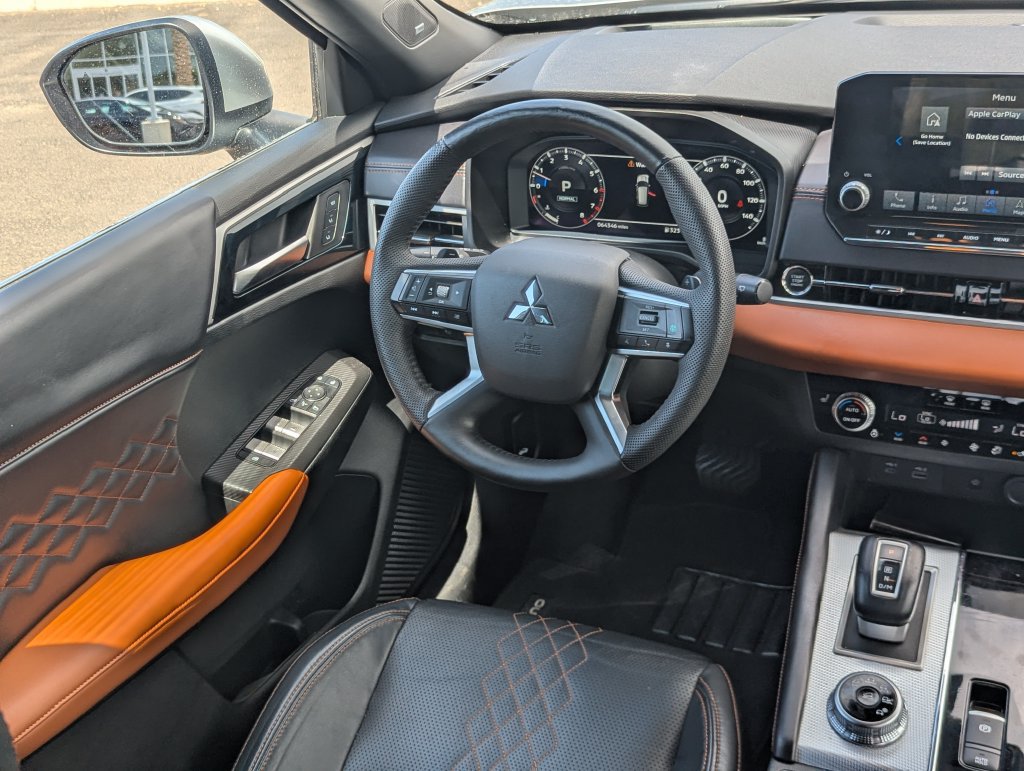 Used 2023 Mitsubishi Outlander SEL FWD image 13