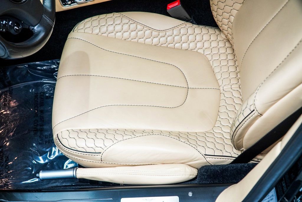 Used 2017 Aston Martin Vanquish Coupe image 53