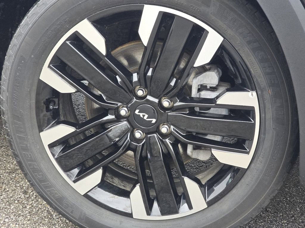 Used 2025 Kia Telluride SX Prestige image 11