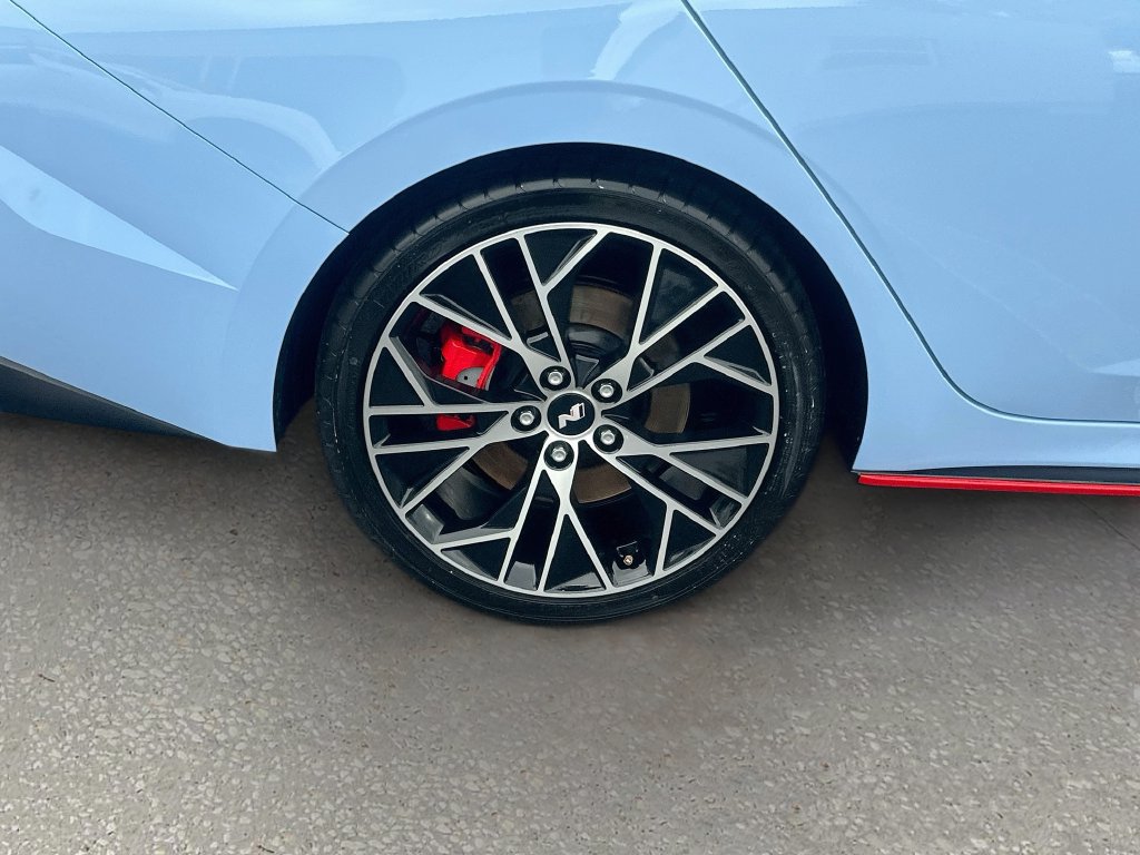 Used 2022 Hyundai Elantra N FWD image 32