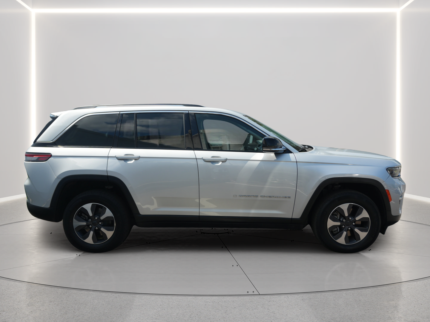 Used 2022 Jeep Grand Cherokee Limited 4xe AWD/4WD image 6