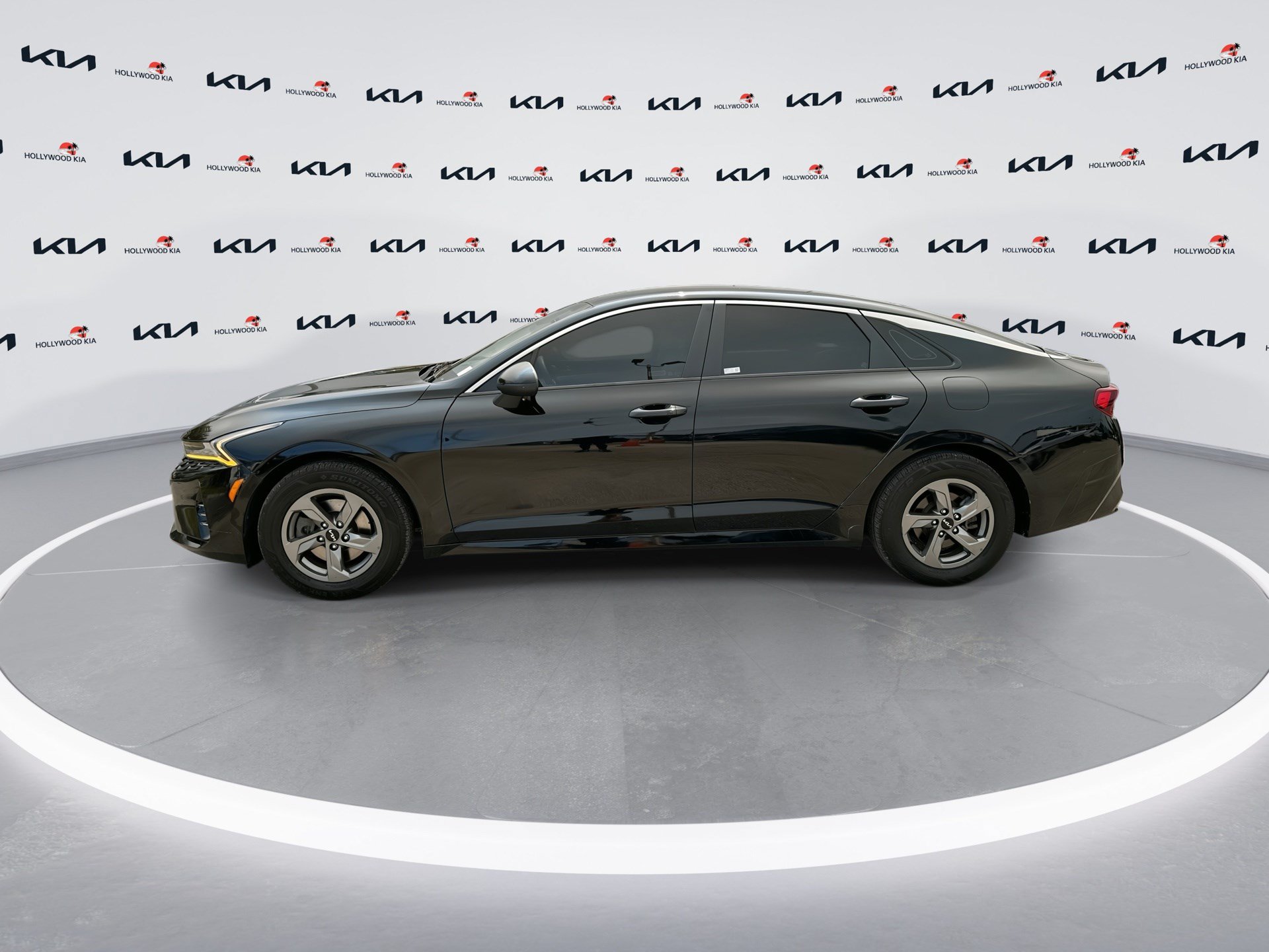 Used 2022 Kia K5 LXS FWD image 5