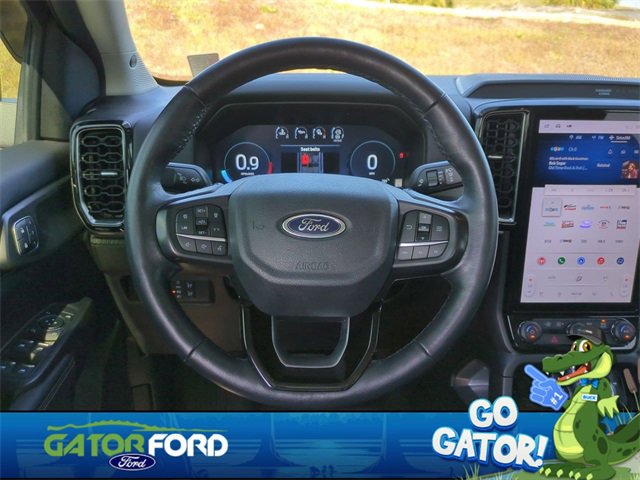 Used 2024 Ford Ranger Lariat w/ Trailer Tow Package image 16