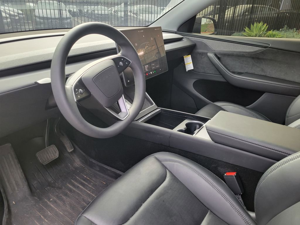 Used 2026 Tesla Model Y Long Range AWD/4WD image 9