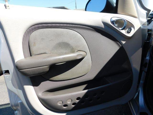 Used 2002 Chrysler PT Cruiser Limited image 11