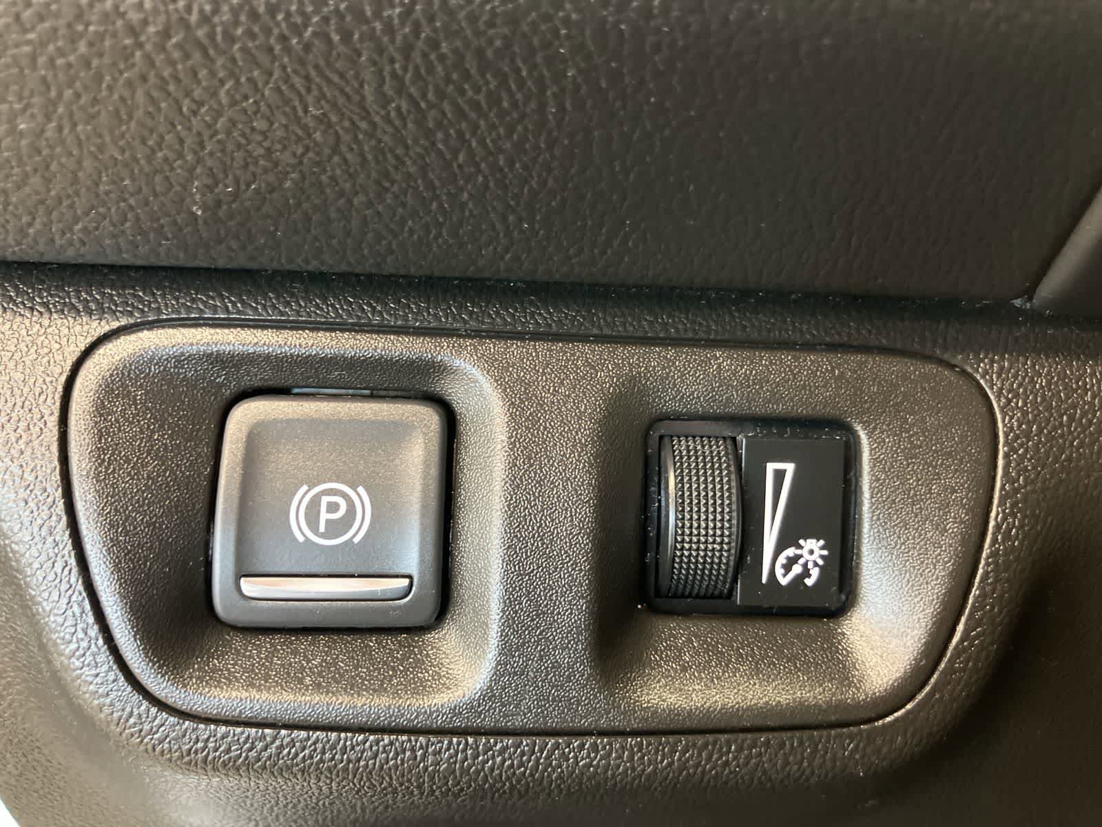 Used 2019 GMC Acadia SLE FWD image 13
